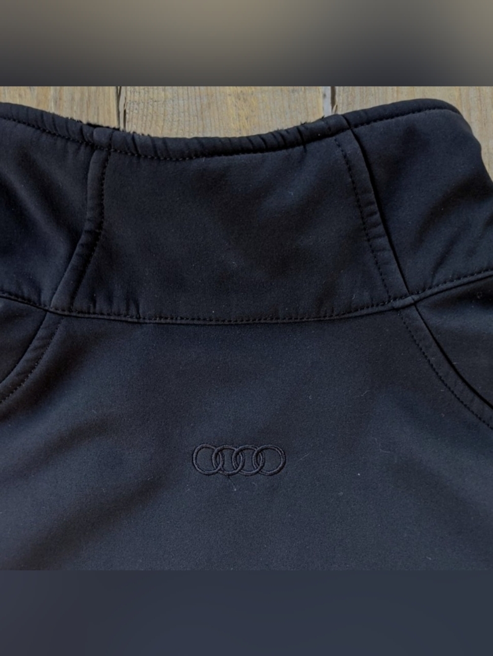 2000's Audi sport Spyder jackets women's size XL measurements 21 inches x 26 - Picture 5 of 5